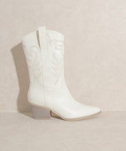 Load image into Gallery viewer, Sephira - Oasis Society Embroidered Boot