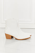 Load image into Gallery viewer, MMShoes Watertower Town Faux Leather Western Ankle Boots in White